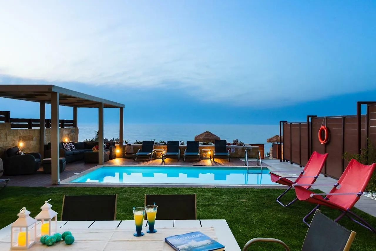 Espera Luxury Beach Front Residence With Pool & Bbq, By Thinkvilla